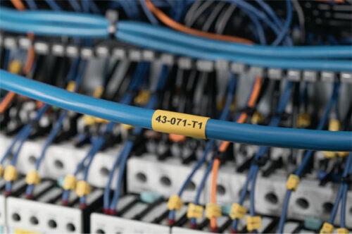 Anilhas ou marcadores especiais? Qual o melhor marcador de fios e cabos?